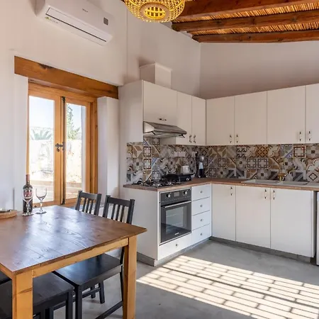 Aphrodite Traditional With Swimjacuzzi Villa