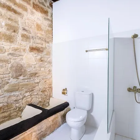 Вілла Aphrodite Traditional With Swimjacuzzi Ларнака